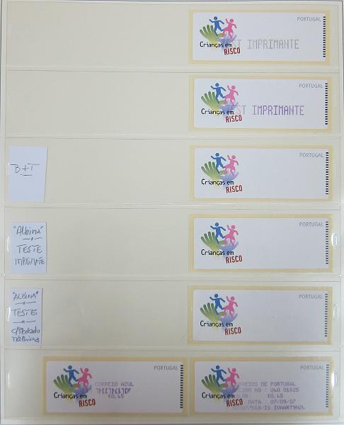 0265 (236).jpg -     Lote:    265      Colecção Especializada - Etiquetas      Lotes Especiais       Descrição:      1981/2010 &mdash; Etiquetas.   Coleção composta por 12 álbuns com etiquetas desde percursoras e Framas até 2010, com provas, erros, FDC's, etiquetas novas e usadas, sobrescritos circulados, variedades de impressão e papéis. Importante estudo. Lote a ver.        Lote ETQ       Valor Base:     &euro; 3000,00     Valor Venda:     &euro;      